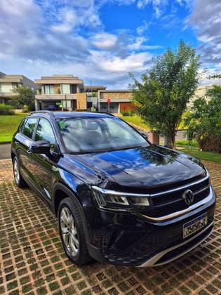 VOLKSWAGEN TAOS 1.4 250 TSI TOTAL FLEX COMFORTLINE AUTOMÁTICO